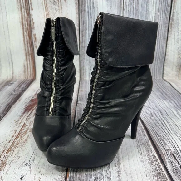 NWOT Kardashian Kollection Black Cuffed Heeled Boots with Zippered Design Size 9 - Picture 3 of 12